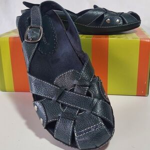 Navy blue Bare Trap flighty shoes